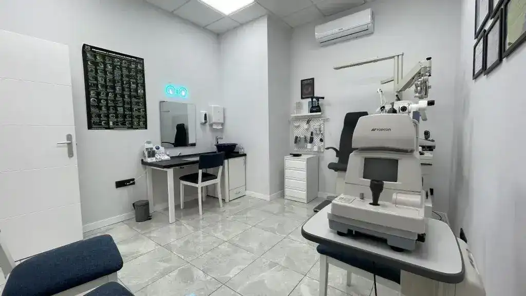 optica alhazen granada,visión optica granada, consulta optica granada,centro optico granada,optica granada,optica centro granada,gafas online granada,lentes de contacto granada,lentes progresivas granada,examen vista granada, mejores lentes de contacto granada